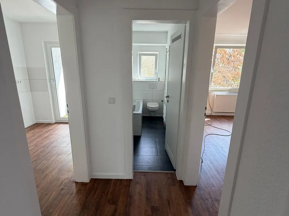Helle 2-Zimmer-Wohnung mit Balkon in Düsseldorf-Münsterstraße