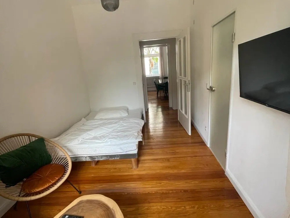 Komplett Möbelierte 1ZKB Wohnung am Rotenbühl