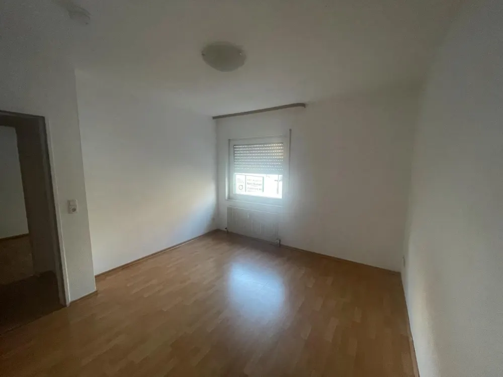 Schöne 3-Zimmer-Wohnung mit ca. 55 m² & Einbauküche zu vermieten