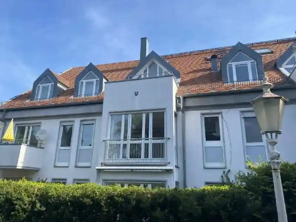 Clever, bright 2-room apartment in Obermenzing near Nymphenburger Park