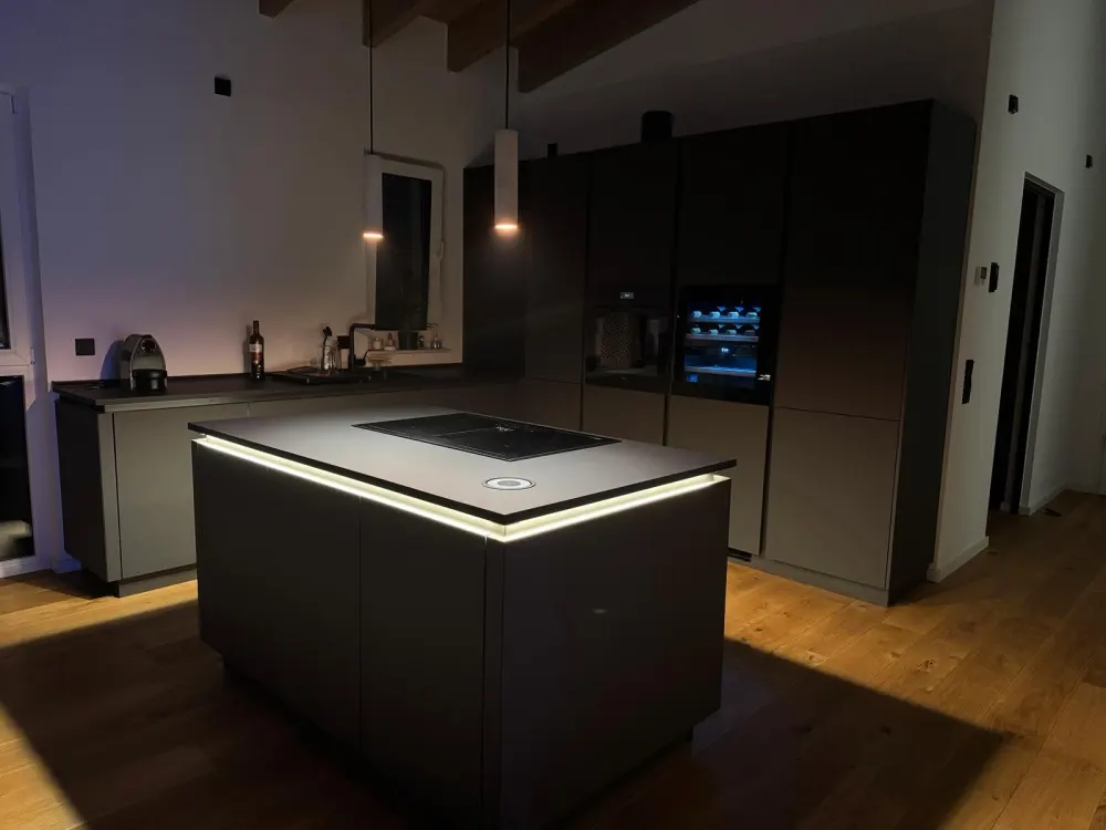 Traumschönes Luxuspenthouse zwischen Köln und Düsseldorf