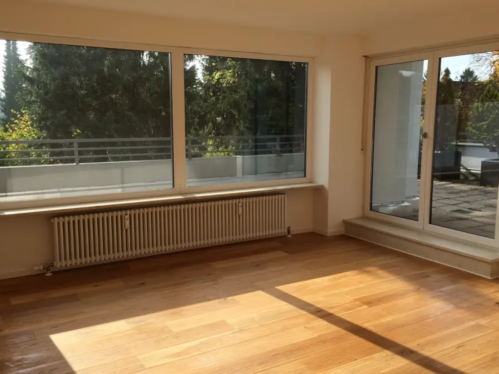 *Provisionsfrei*sonnige Dachterrassenwohnung mit Küche