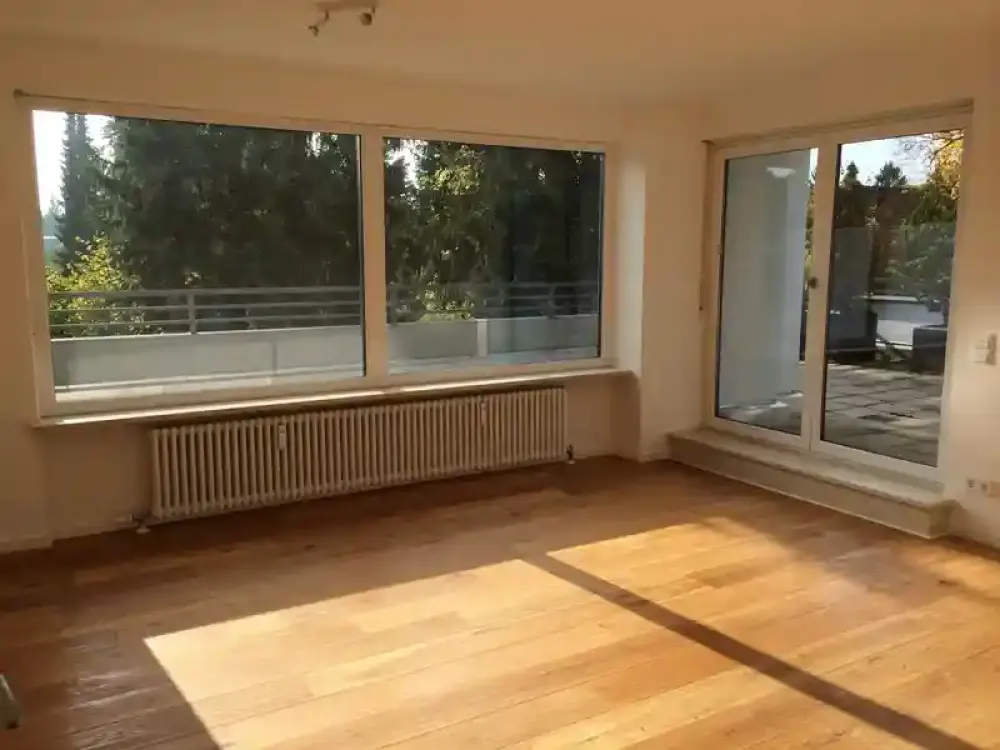 *Provisionsfrei*sonnige Dachterrassenwohnung mit Küche