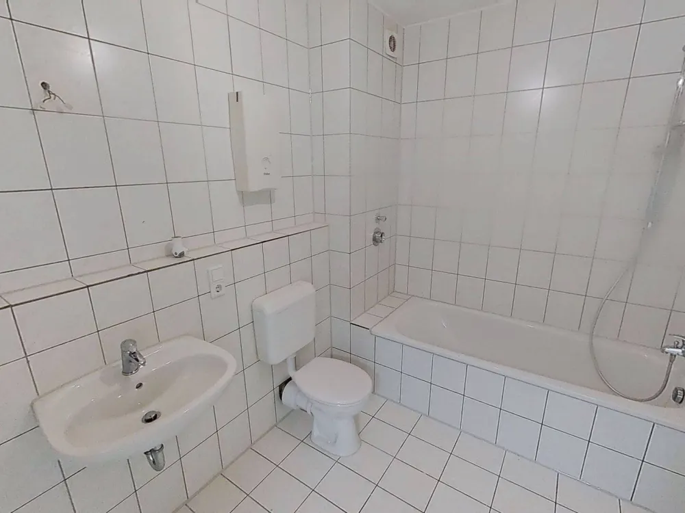 Charmantes Single-Paradies: Helle 1-Zimmer-Wohnung mit offener Küche & Wanne