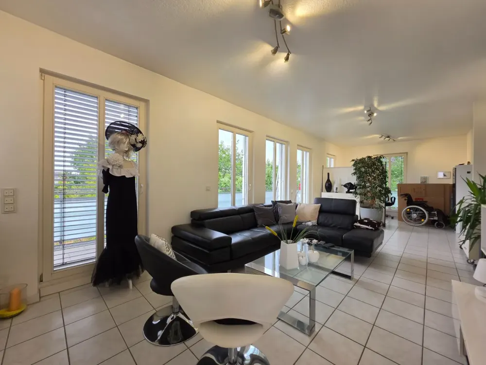 Exclusive Penthouse with Private Elevator and Spacious Roof Terrace