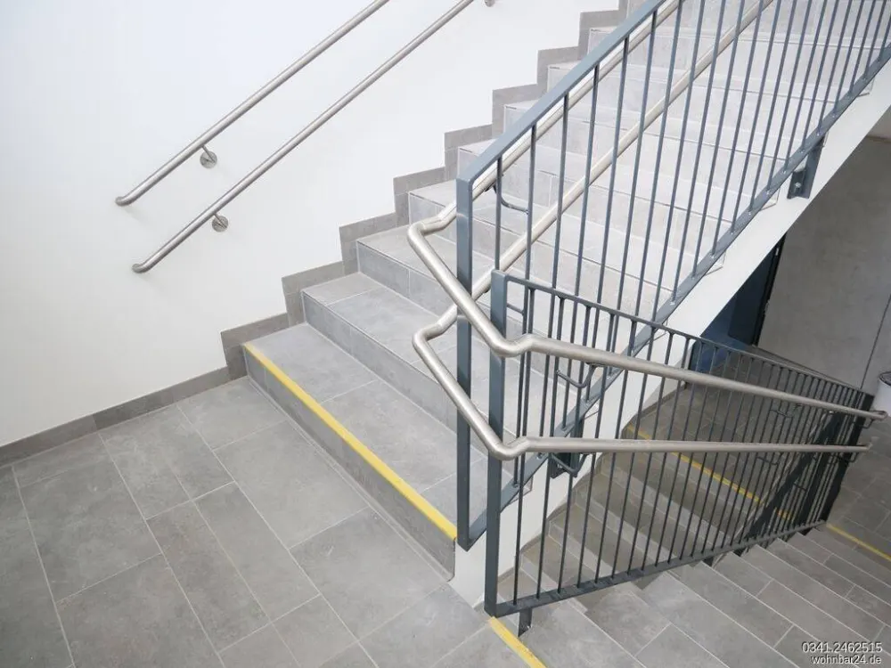 Gohlis [] barrierefreie Wohnung [] 4 Raum [] ab 01.10.2026 [] Balkon [] Aufzug [] Garagen-Platz []