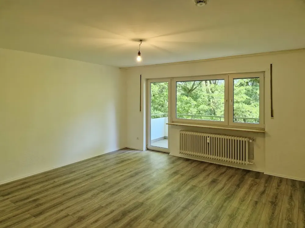 Renovierte 3-Zimmer-Wohnung mit großem Balkon auf dem Eschberg