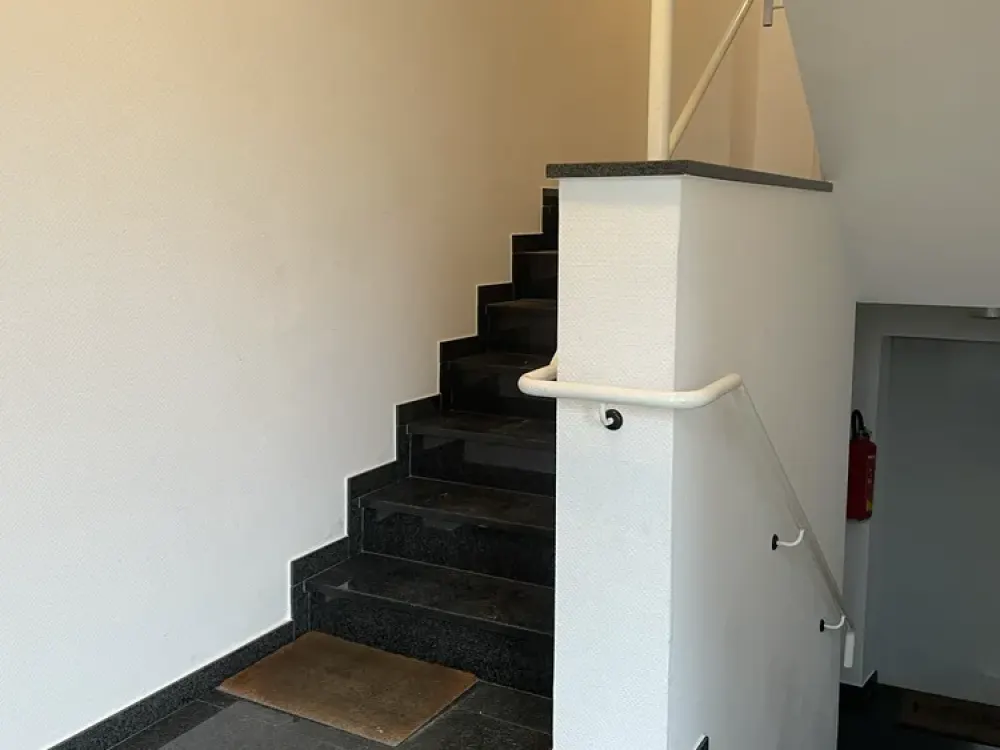 Schöne und ruhige Wohnung mit Küche am Rande des Naturschutzgebiets