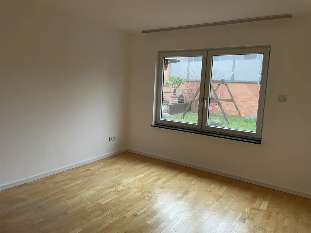 Schöne und ruhige Wohnung mit Küche am Rande des Naturschutzgebiets