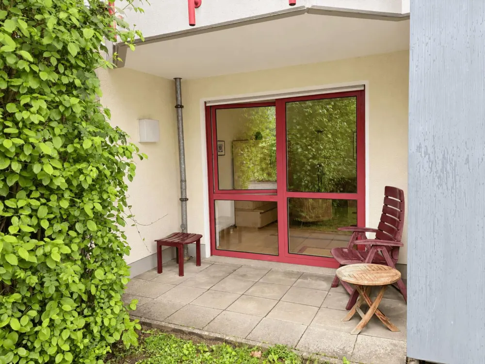 Helle 2-Zimmer-Wohnung mit Terrasse in ruhiger Lage von Bergisch Gladbach-Hebborn