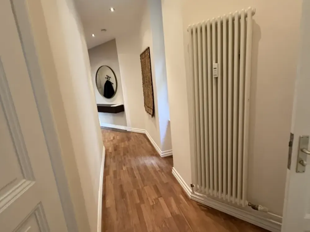 3-Zimmer-Wohnung mit Balkon in Charlottenburg (vollmöbliert)