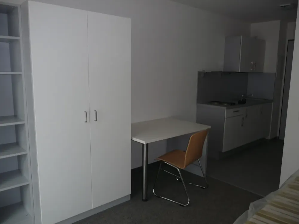 116 // Student Apartment in City Location