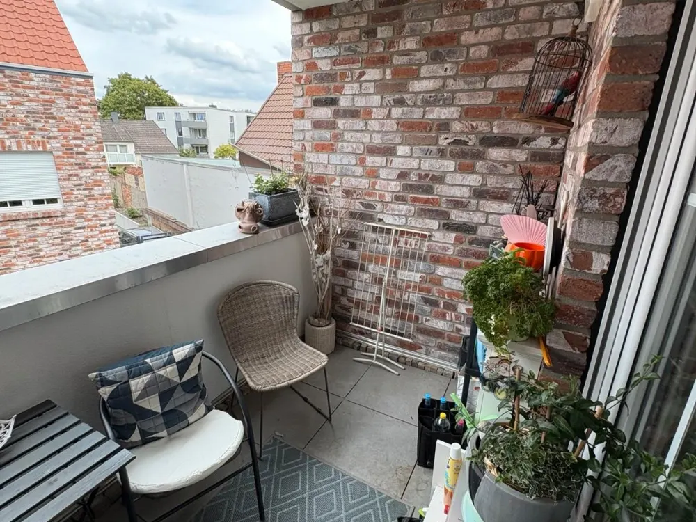 Schöne 2- Zimmer Wohnung mit Balkon