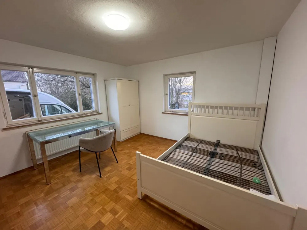 Helles WG-Zimmer in gepflegtem Haus, Olching, top Lage!