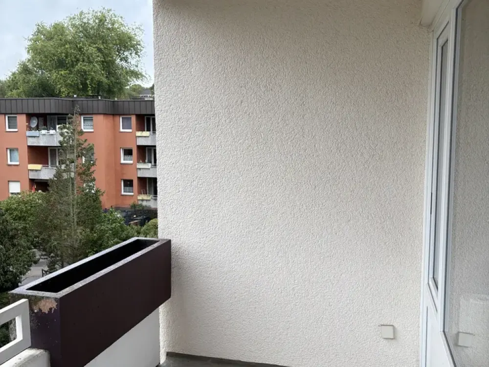 2 Zimmer Wohnung mit Balkon!