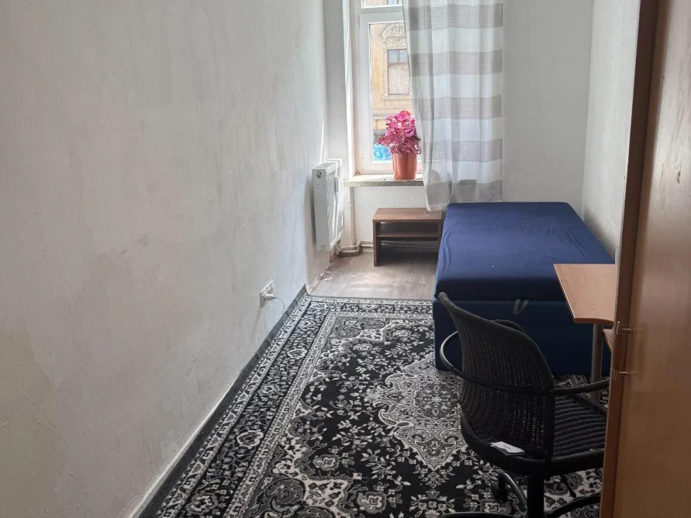 Große 7 Zimmer Wohnung in Volkmarsdorf