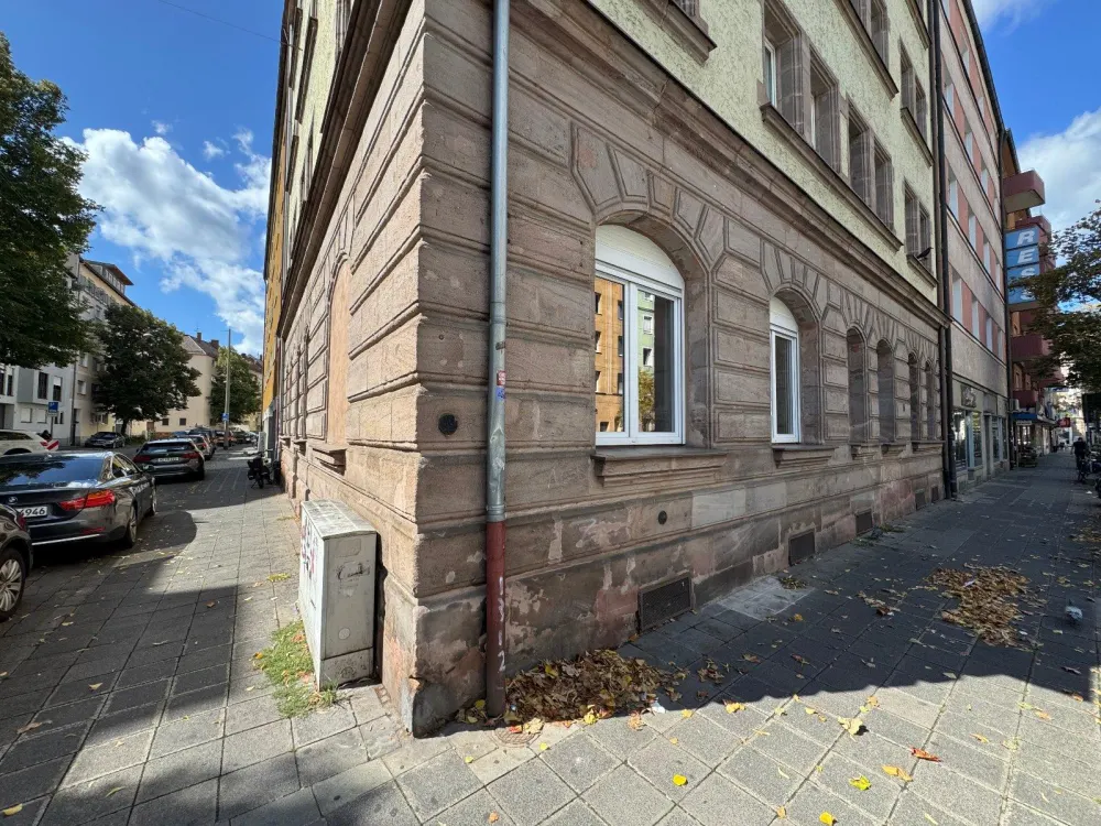 Charming 80 m² Old Building Apartment on the Raised Ground Floor, Nürnberg Südstadt