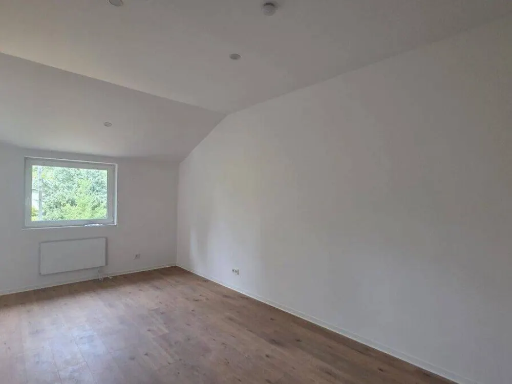 Charming 3-Room Kitchen Bathroom Attic Apartment in Saarbrücken-Dudweiler