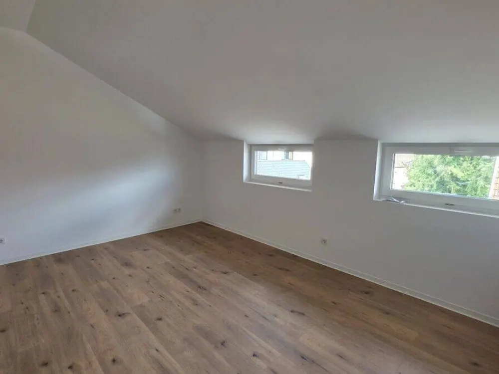 Charming 3-Room Kitchen Bathroom Attic Apartment in Saarbrücken-Dudweiler