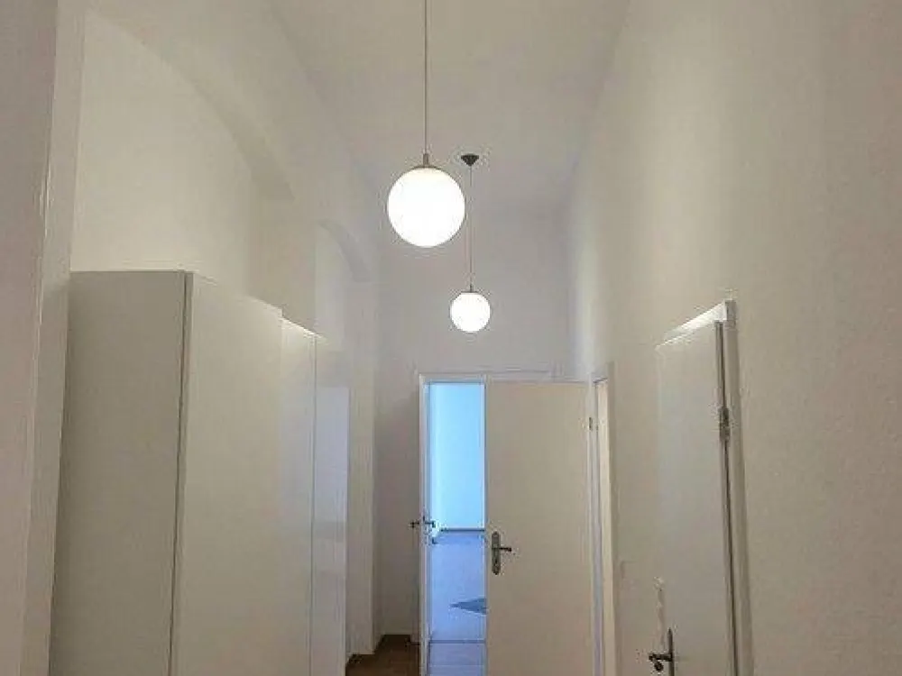 Exclusive, frisch sanierte 5 Zimmer Wohnung mit Einbauküche, Balkon im Musikerviertel zu vermieten
