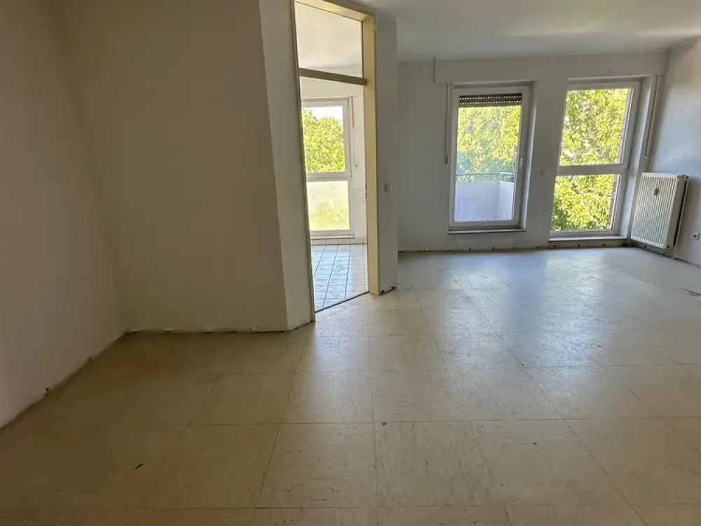 *Wird noch Renoviert* Schönes Apartment mit Balkon