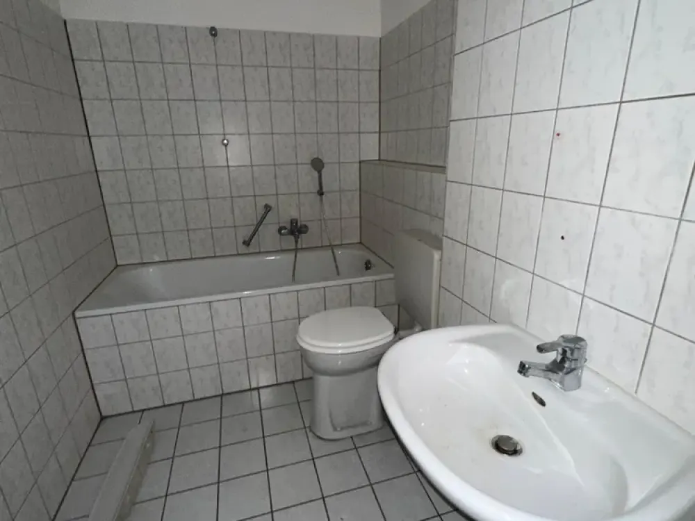 *Wird noch Renoviert* Schönes Apartment mit Balkon