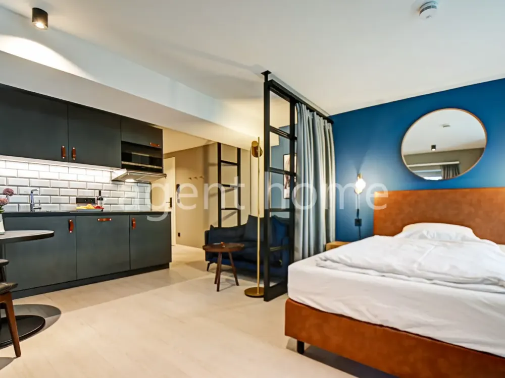 FURNISHED - METROPOLITAN LIVING - Boutique Apartment in Trendy Residential Quarter