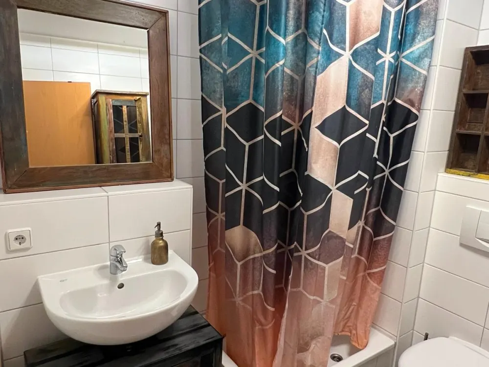 Wohnung mit Terrasse Untermiete ab 1.10. Nähe Uniklinik