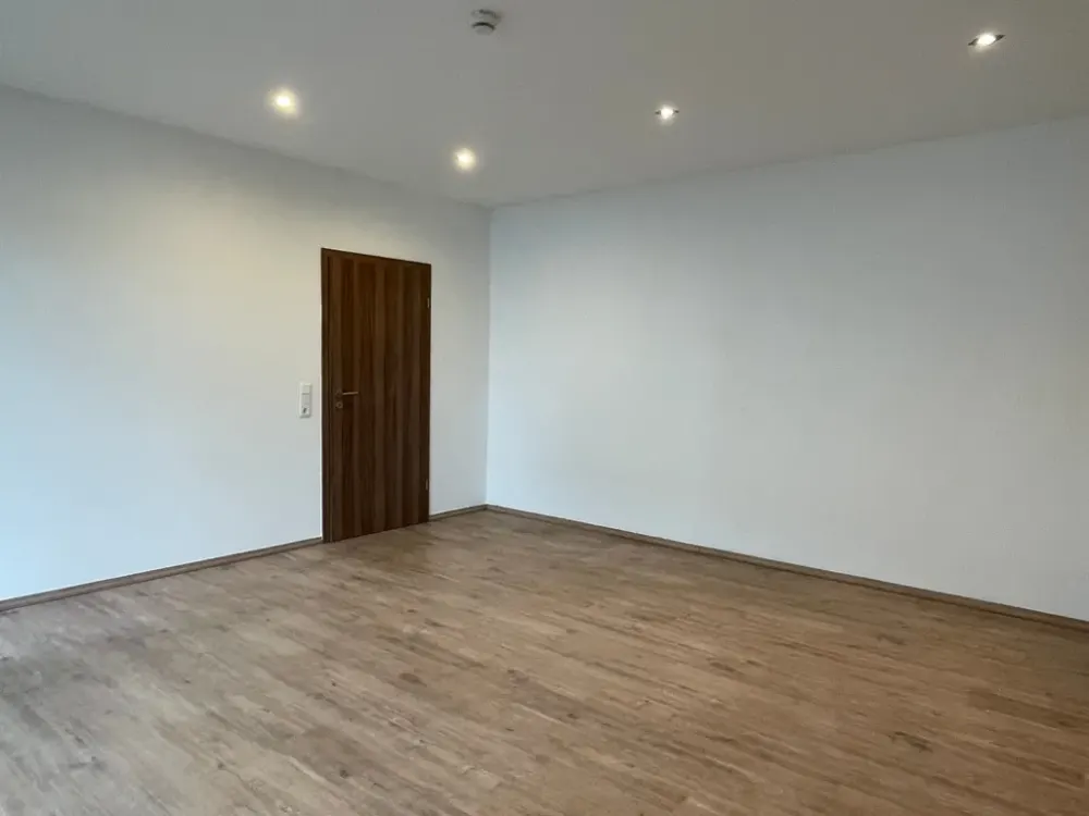Erdgeschosswohnung mit eigenen Garten zu vermieten!