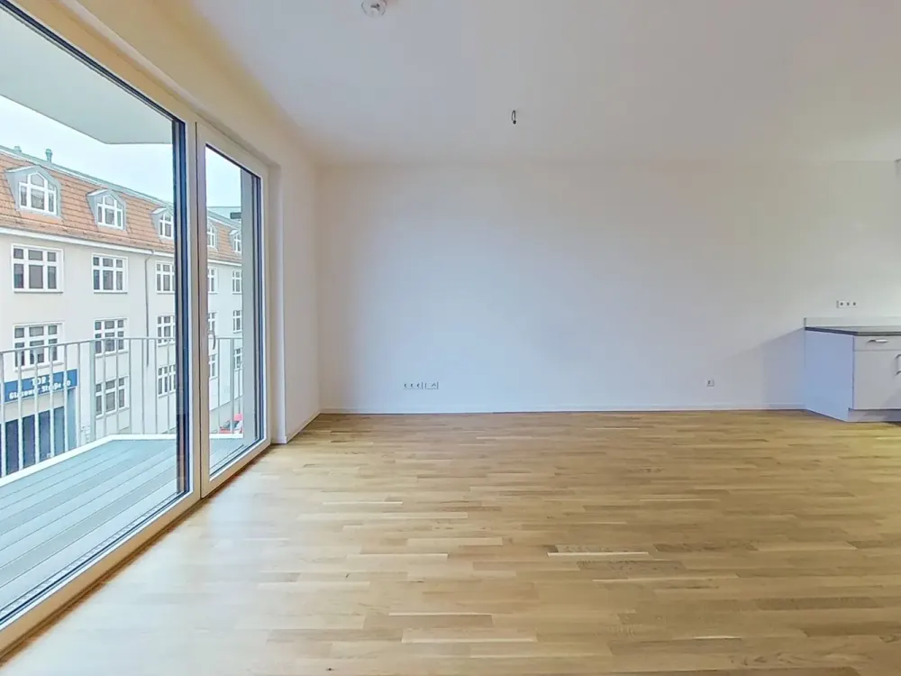 Darf's ein bisschen mehr sein? 3 Zimmer mit EBK, zwei Balkonen, Gäste-WC u.v.m. in Neukölln zum Z...
