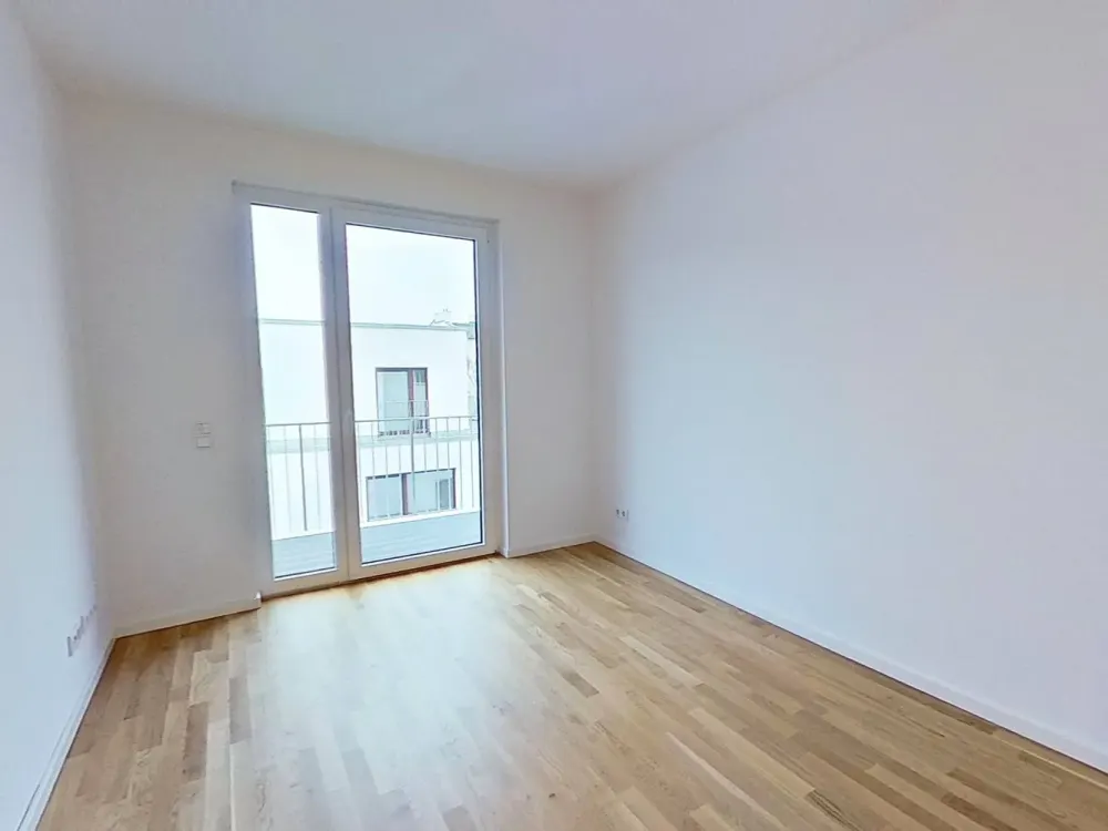 Darf's ein bisschen mehr sein? 3 Zimmer mit EBK, zwei Balkonen, Gäste-WC u.v.m. in Neukölln zum Z...