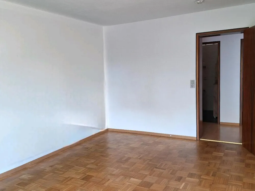 Helle 2,5 Zi Whg 72m² m. Aussicht, Sindelfingen Goldberg