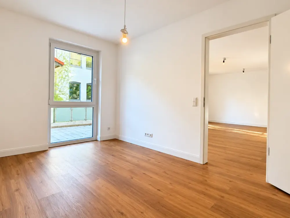 Moderne Mietwohnung in Szenelage mit großer Terrasse