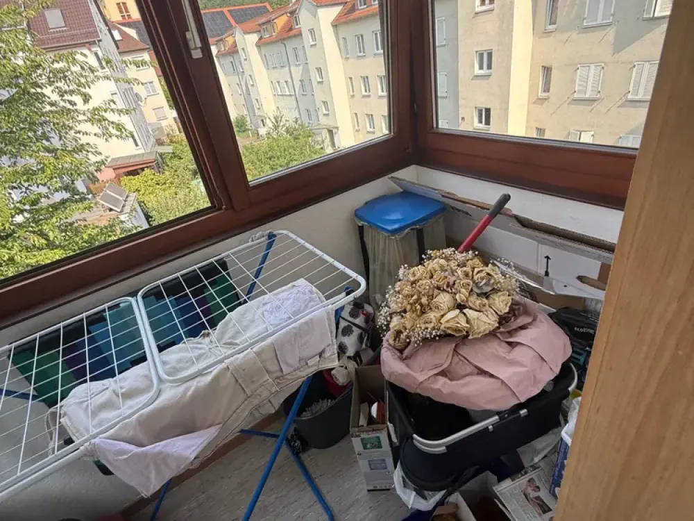 *** Gepflegte, teilmöblierte 2-Zi.Whg. mit EBK + Balkon + Gartenanteil ***