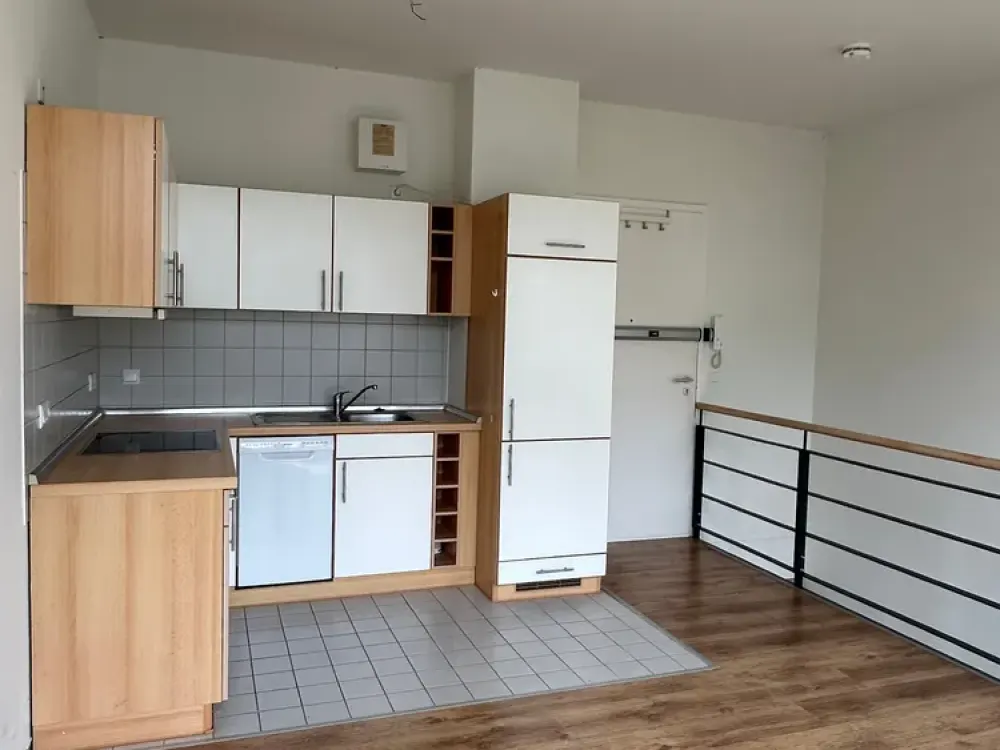 Attractive 2-Room Maisonette Apartment, direct contact: 0511-2800677