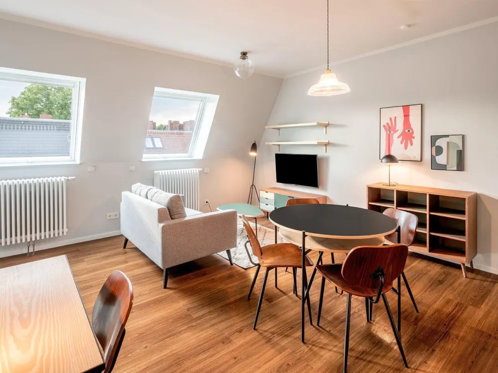 BESICHTIGUNGEN: Mi 9:00 & Fr 16:00 - Gemütliche unbefristete 2-Zimmer-Wohnung mit offenem Wohnbereich im RIX Neukölln