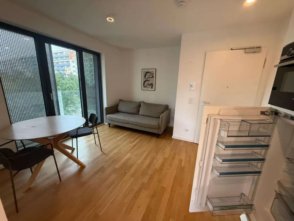 Geräumiges Studio Apartment unweit der Jannowitzbrücke