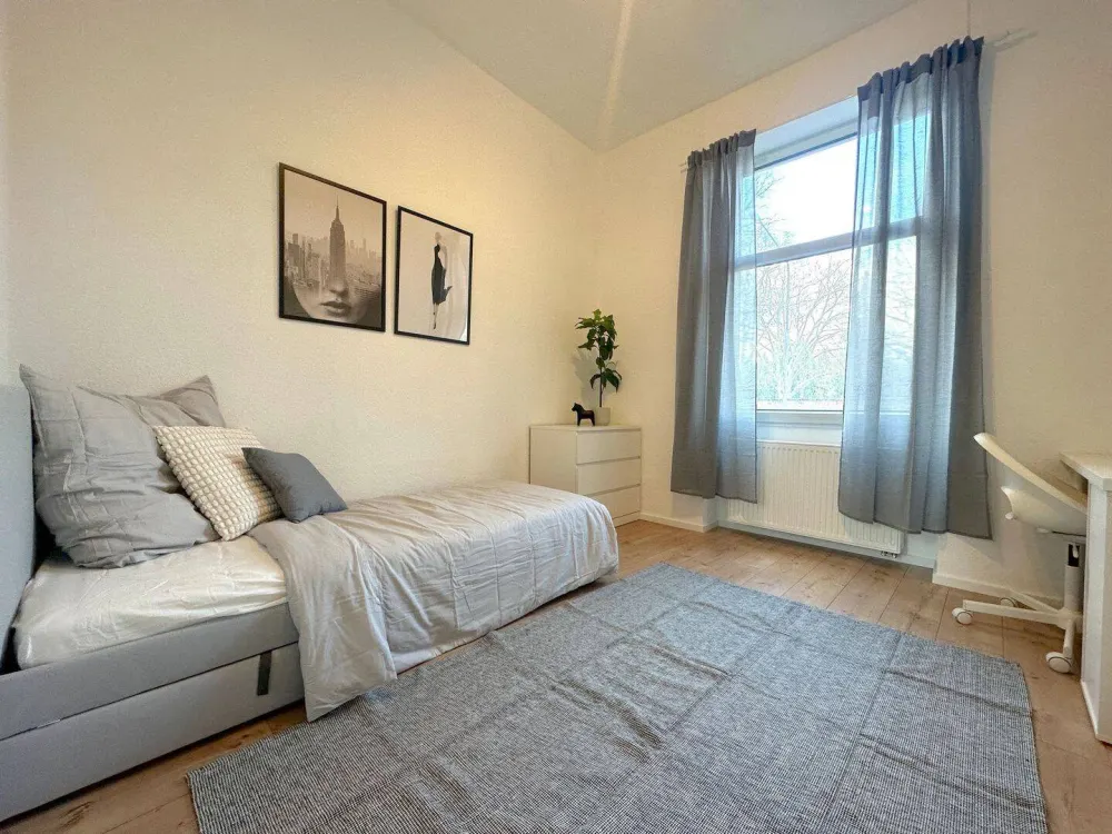 ?? Zimmer frei in moderner WG - Rat-Beil-Straße 25, Frankfurt am Main! - FH Frankfurt
