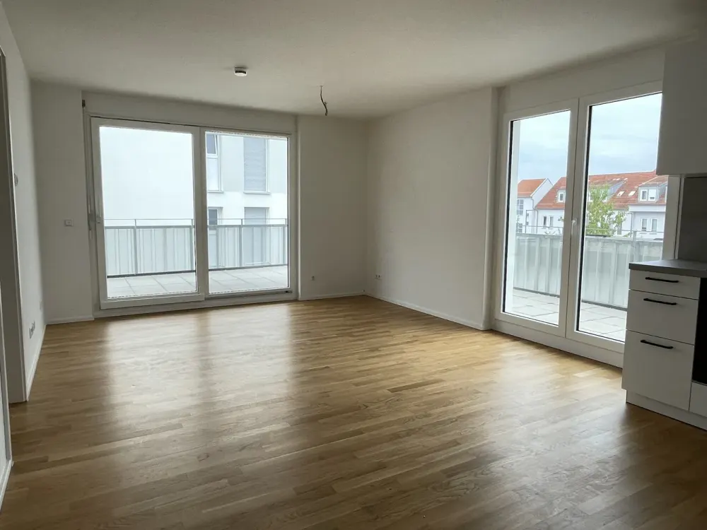Neubau-Erstbezug mit großem Balkon & Stellplatz im Zentrum von Winnenden