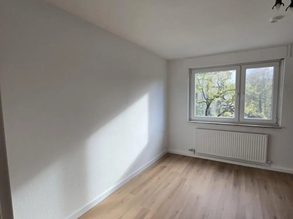 Für WG, Paare oder Familien: Sanierte 2-Zimmer-Whg mit Einbauküche in der Südweststadt
