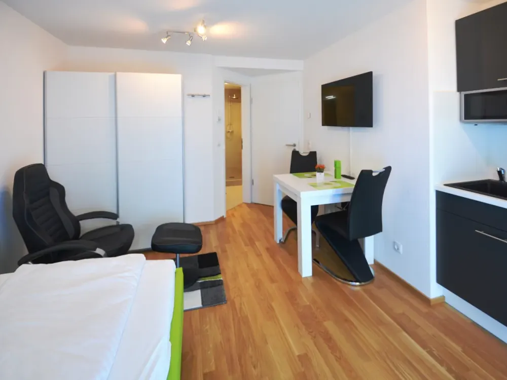 Moderne 1-Zimmer-Wohnung, wohnlich möbliert & komplett ausgestattet, zentral in Mörfelden