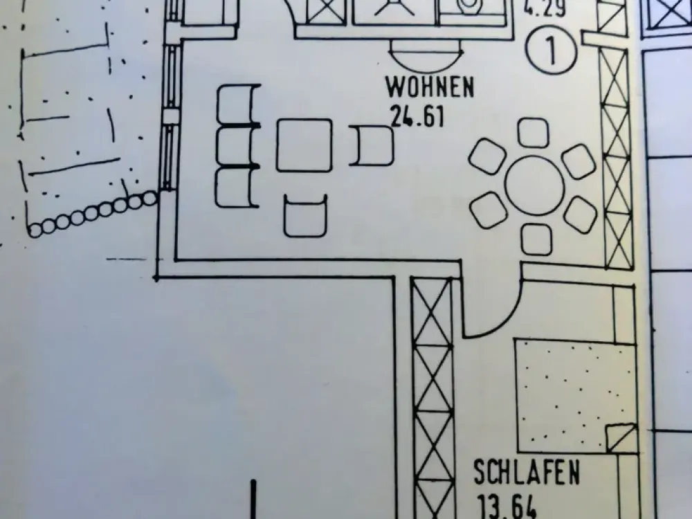 Beautiful and bright 2-room apartment in the basement