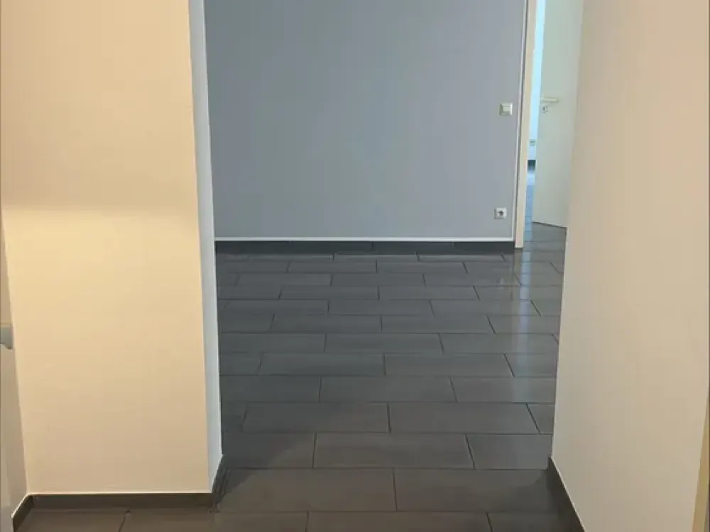 Beautiful and bright 2-room apartment in the basement