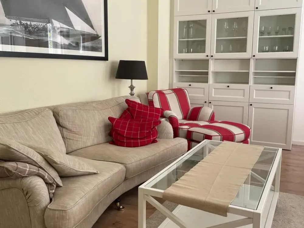Bright and modern 2-room apartment, fully furnished