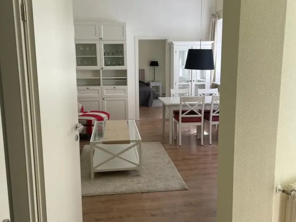 Bright and modern 2-room apartment, fully furnished