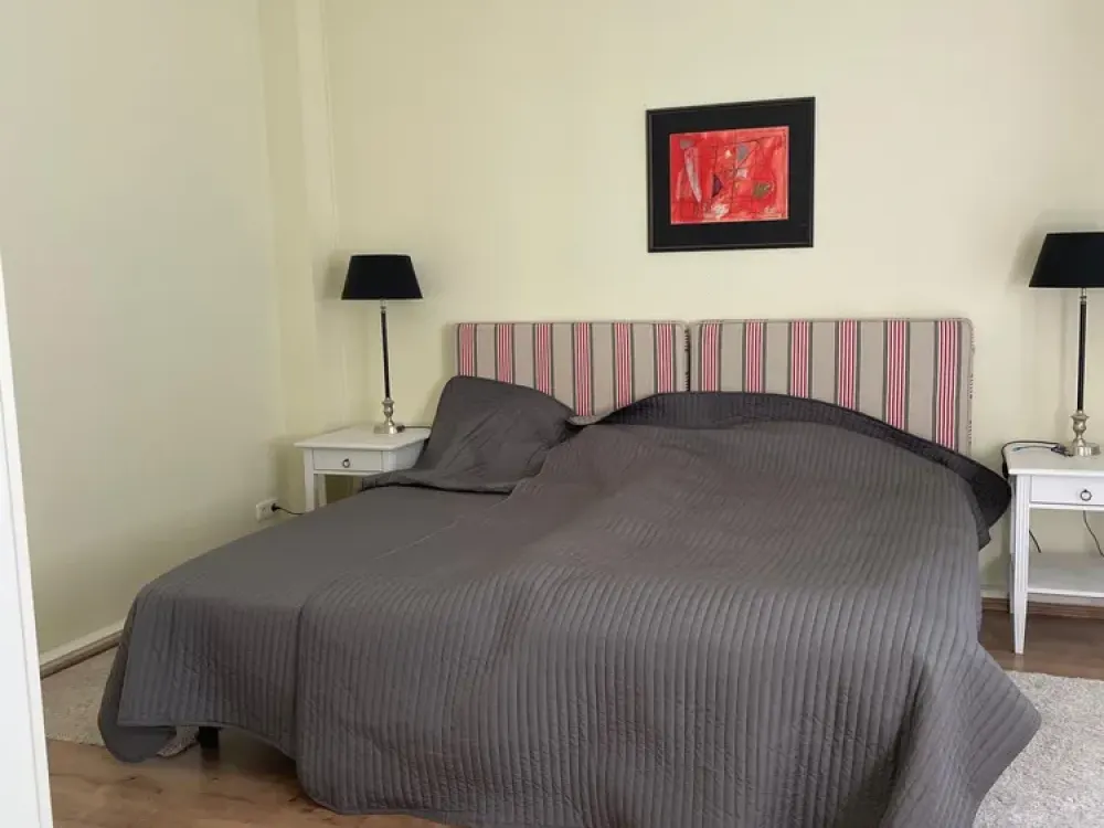 Bright and modern 2-room apartment, fully furnished