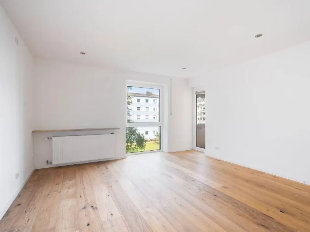 Frisch renovierte 2-Zi.-Wohnung mit Südwest-Balkon