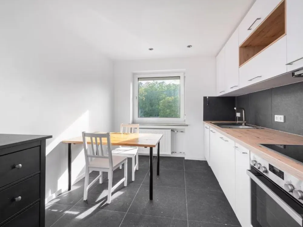 Frisch renovierte 2-Zi.-Wohnung mit Südwest-Balkon