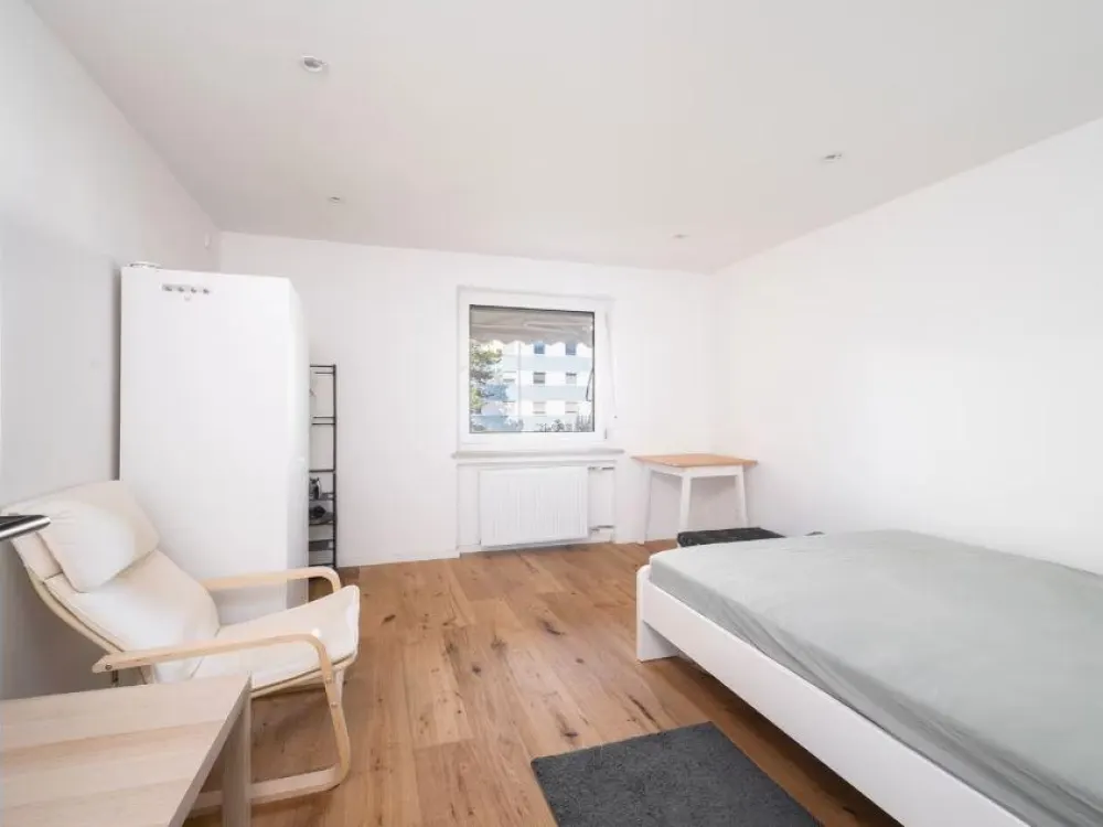 Frisch renovierte 2-Zi.-Wohnung mit Südwest-Balkon