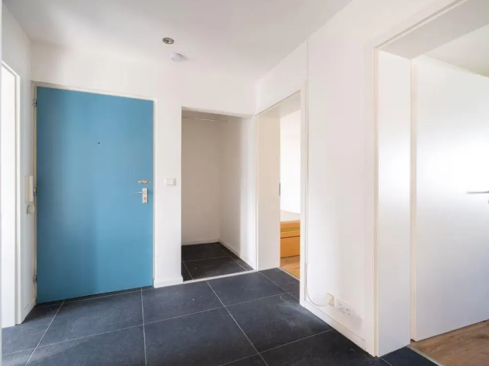 Frisch renovierte 2-Zi.-Wohnung mit Südwest-Balkon